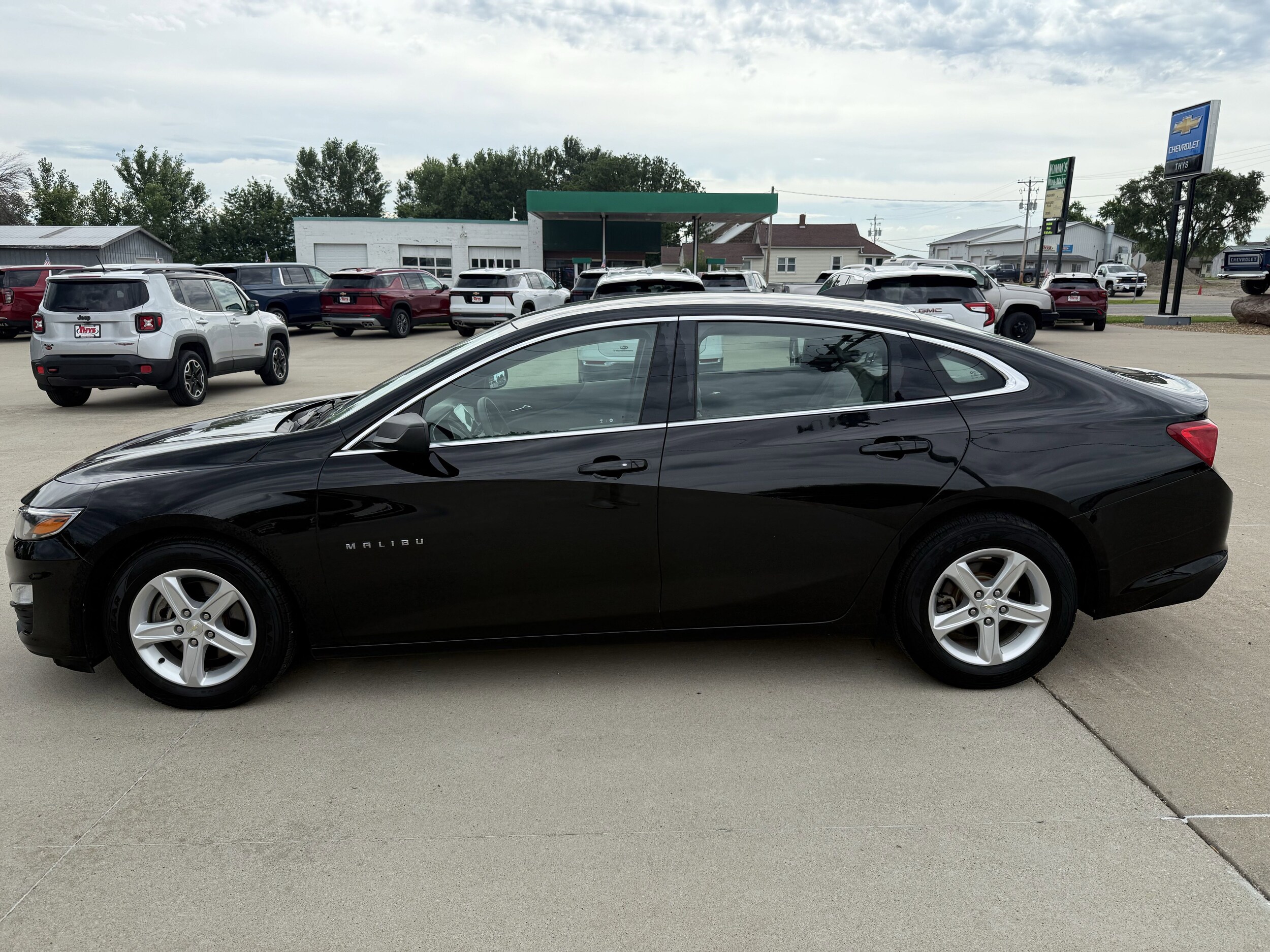 2020 Chevrolet Malibu LS photo 4