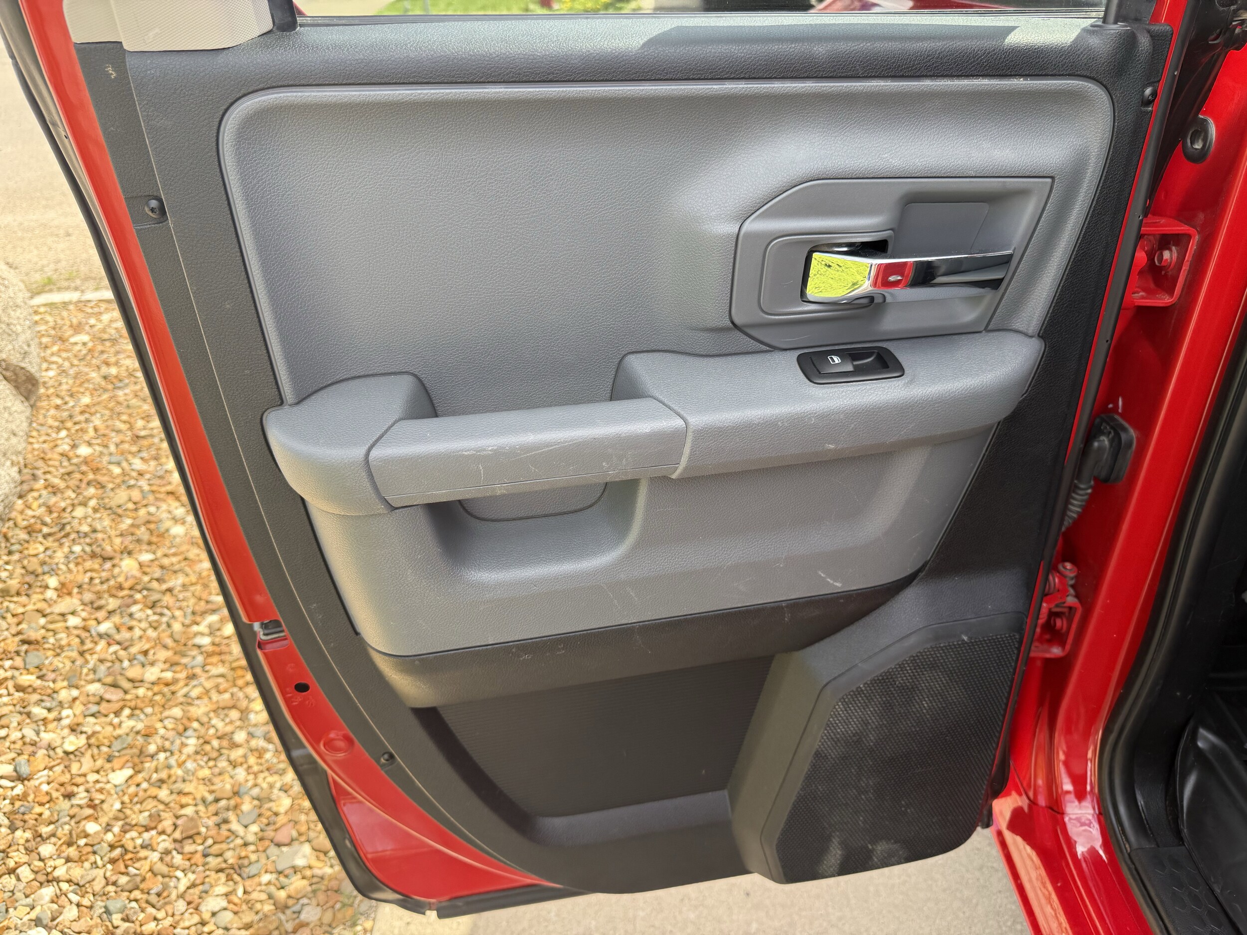 2016 RAM Ram 1500 Pickup SLT - Photo 24