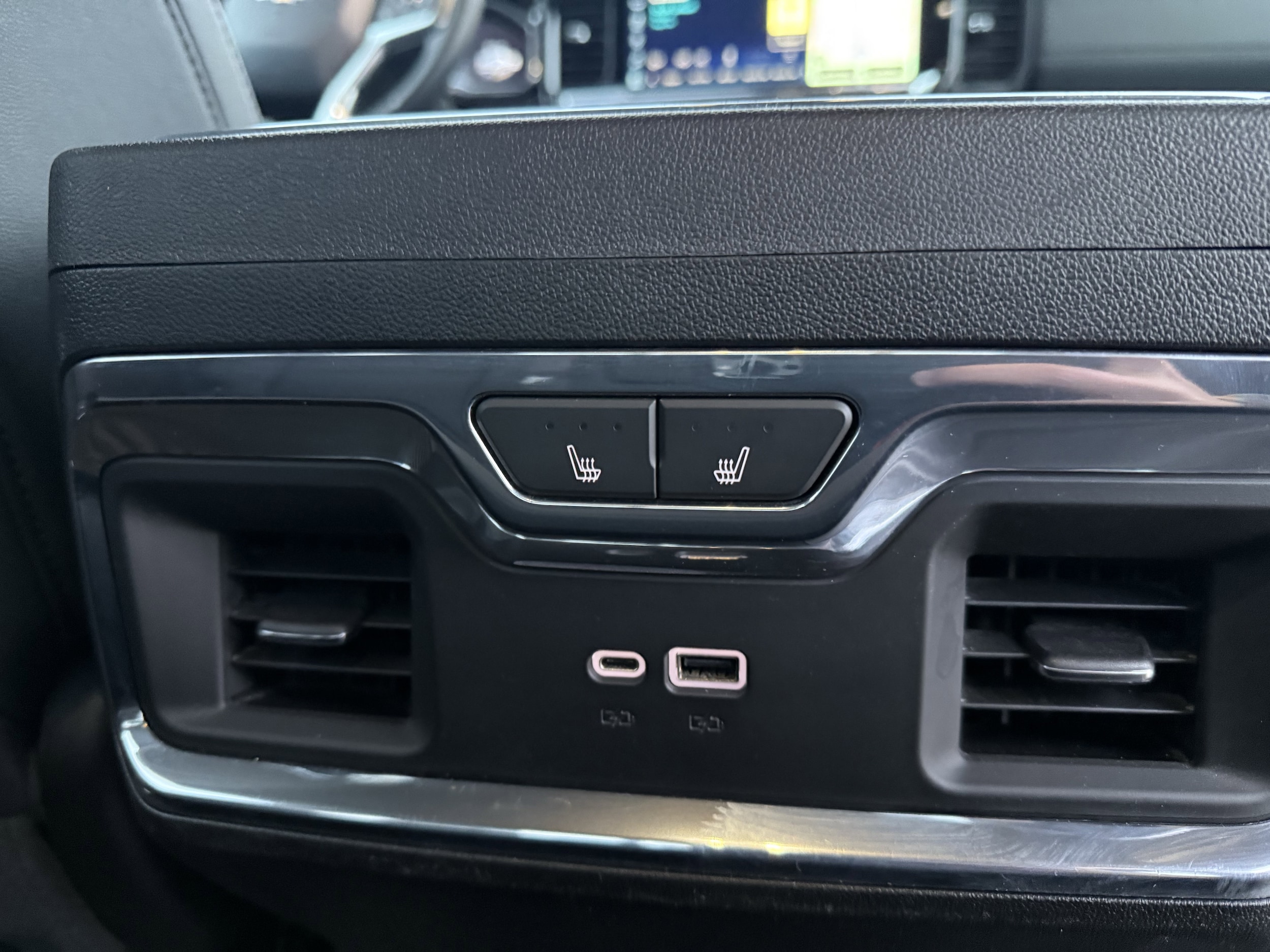 2024 Chevrolet Silverado 1500 LTZ - Photo 31