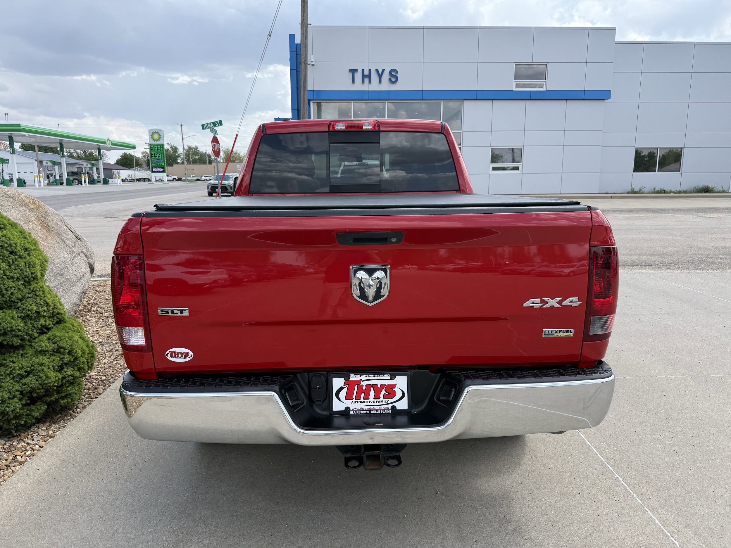 2016 RAM Ram 1500 Pickup SLT - Photo 6