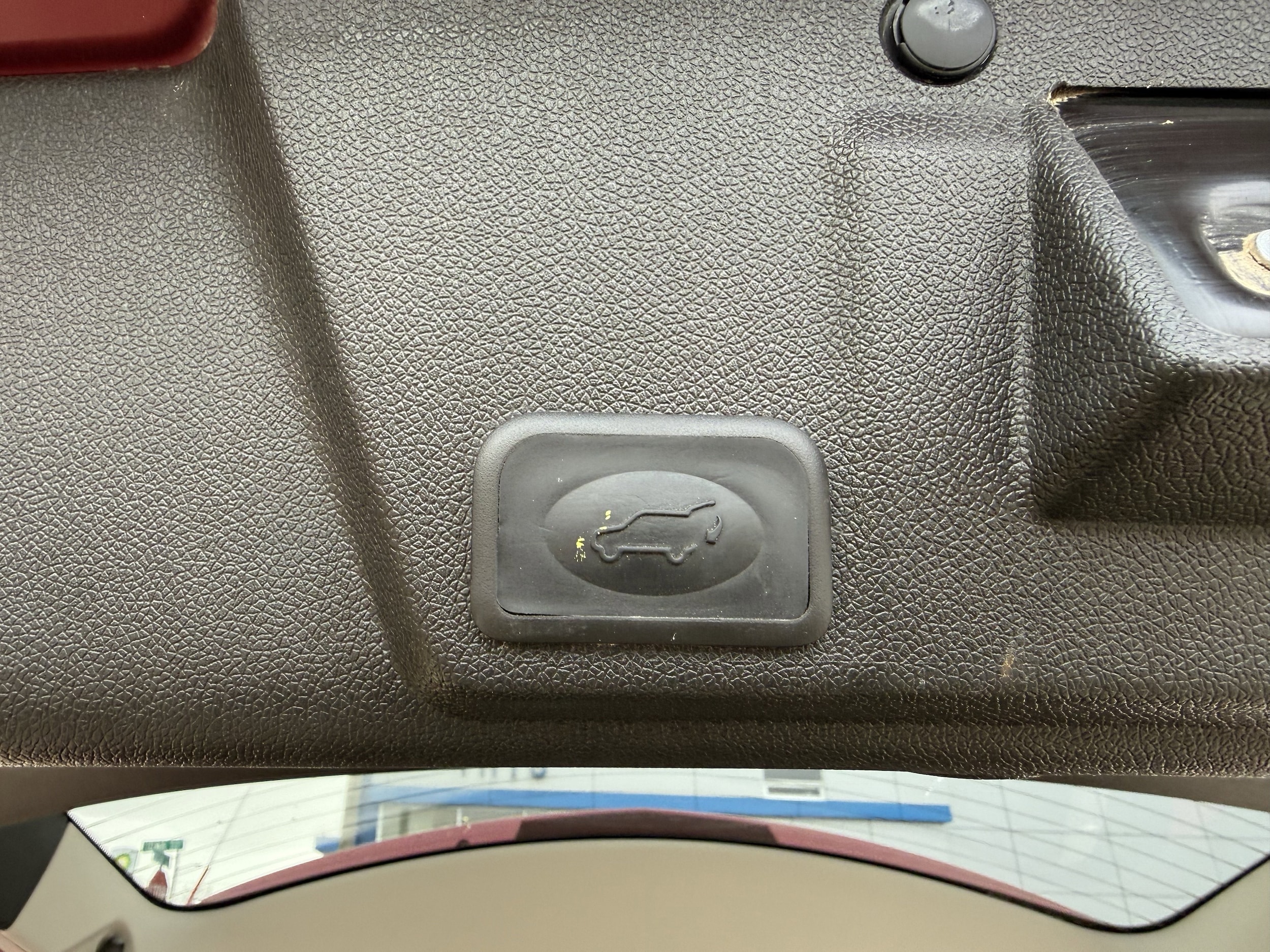 2010 Chevrolet Traverse LTZ - Photo 22