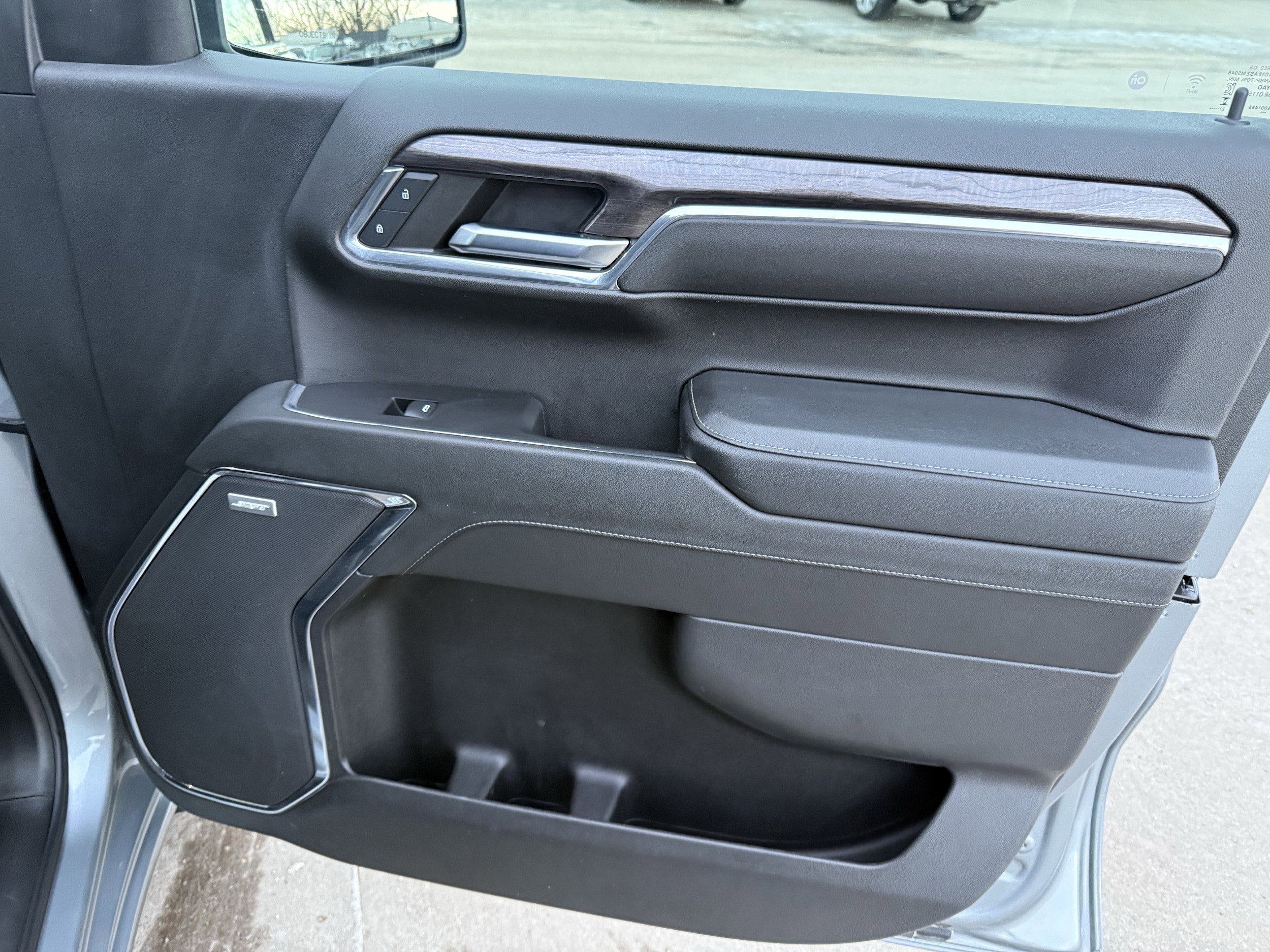 2024 Chevrolet Silverado 1500 LTZ - Photo 25