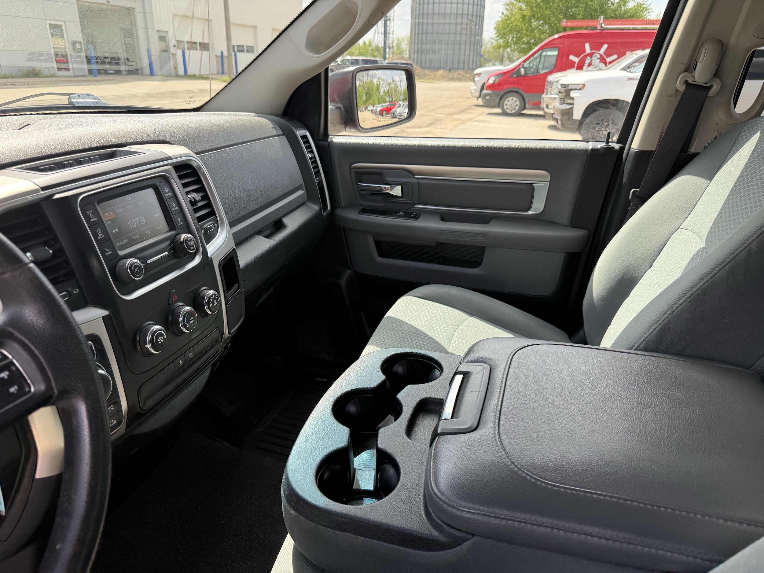 2016 RAM Ram 1500 Pickup SLT - Photo 11