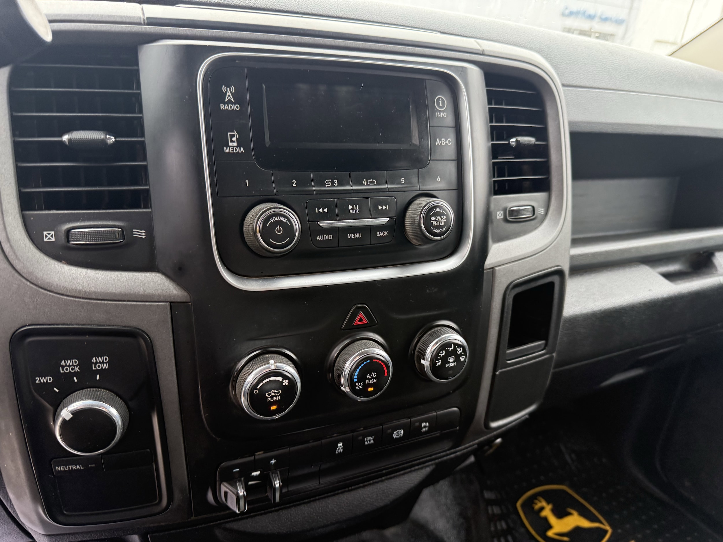 2014 RAM Ram 2500 Pickup Tradesman - Photo 16