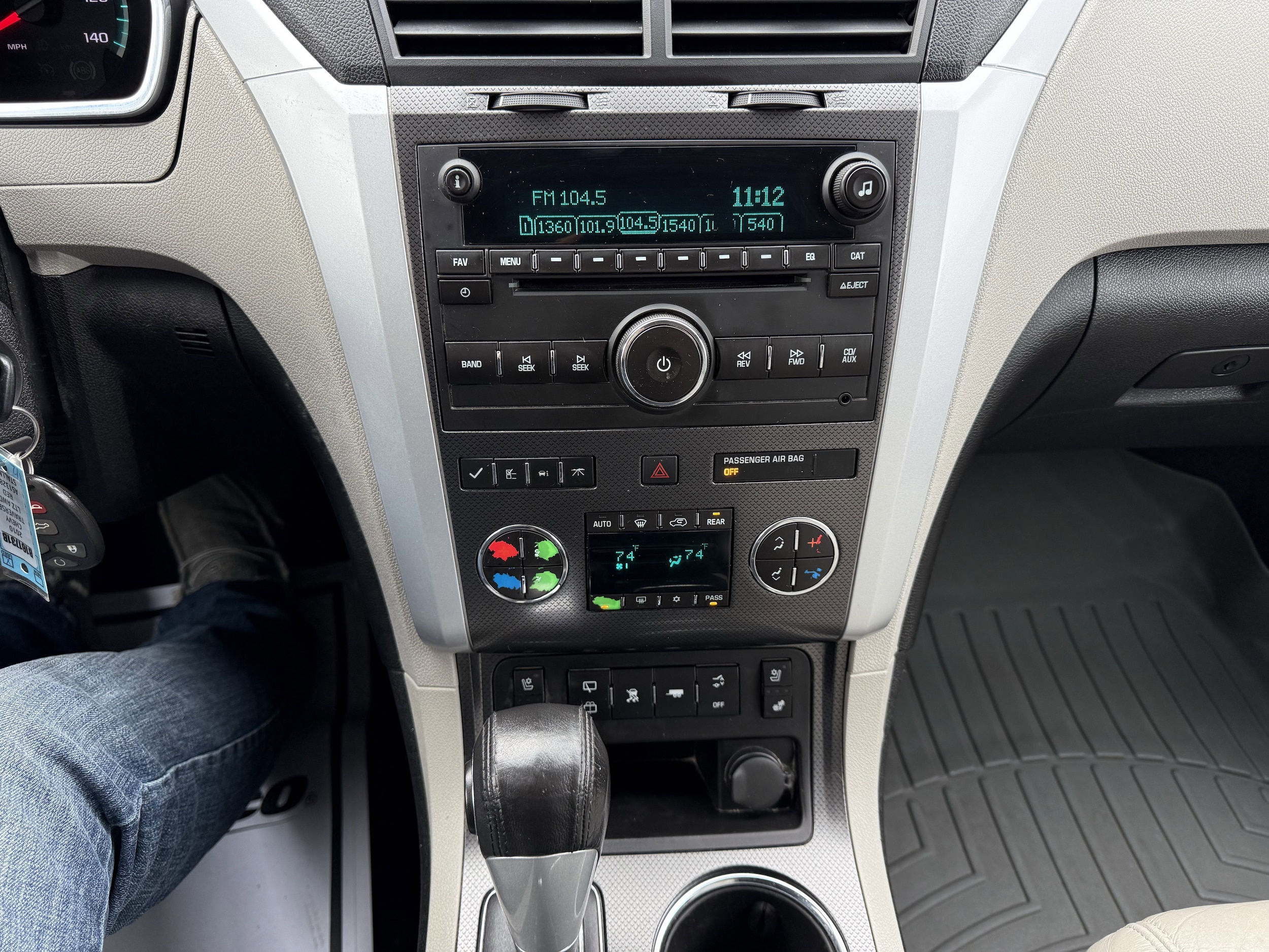 2010 Chevrolet Traverse LTZ - Photo 13