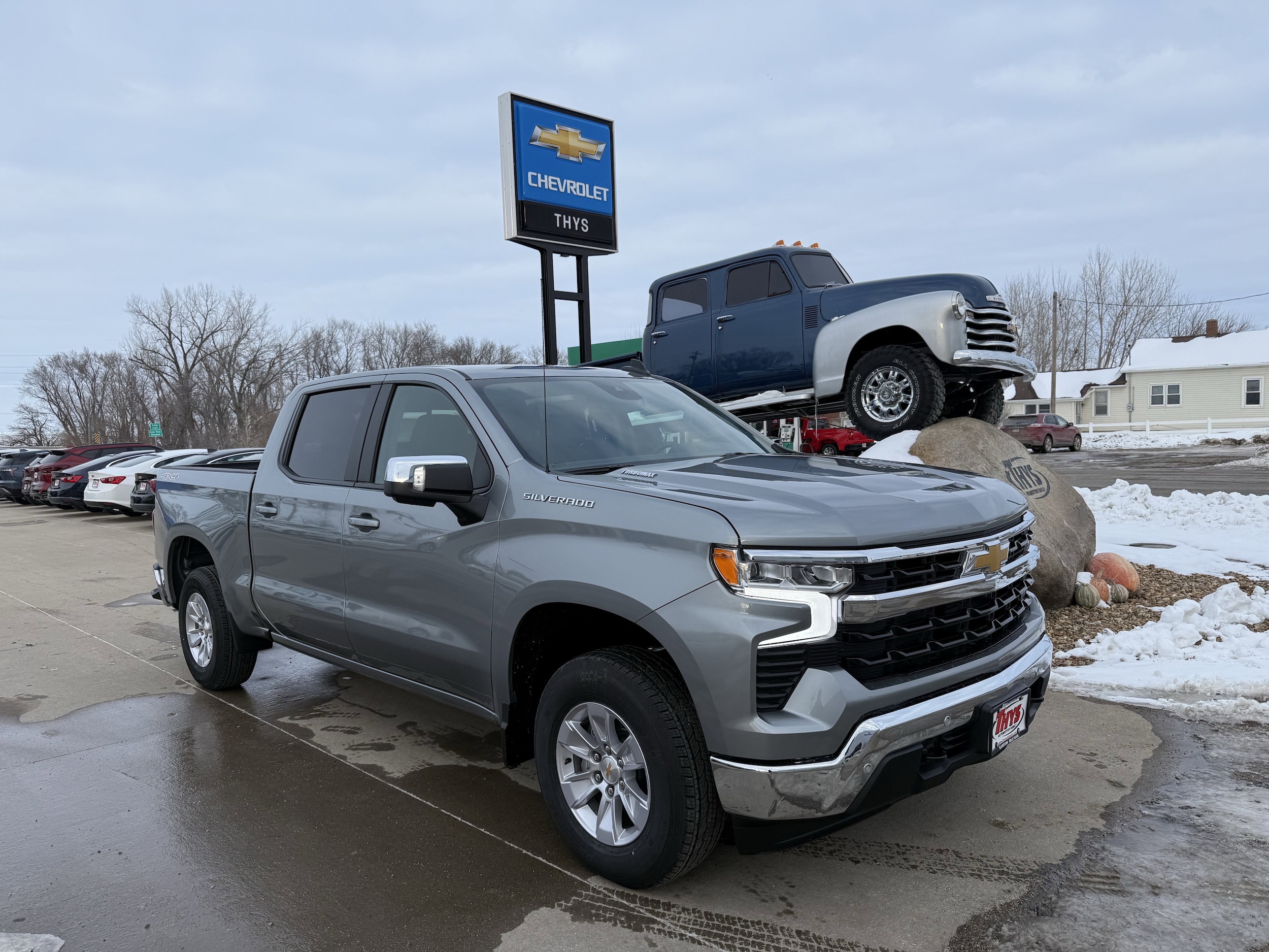 2026 Chevrolet Silverado 1500 LT's photo