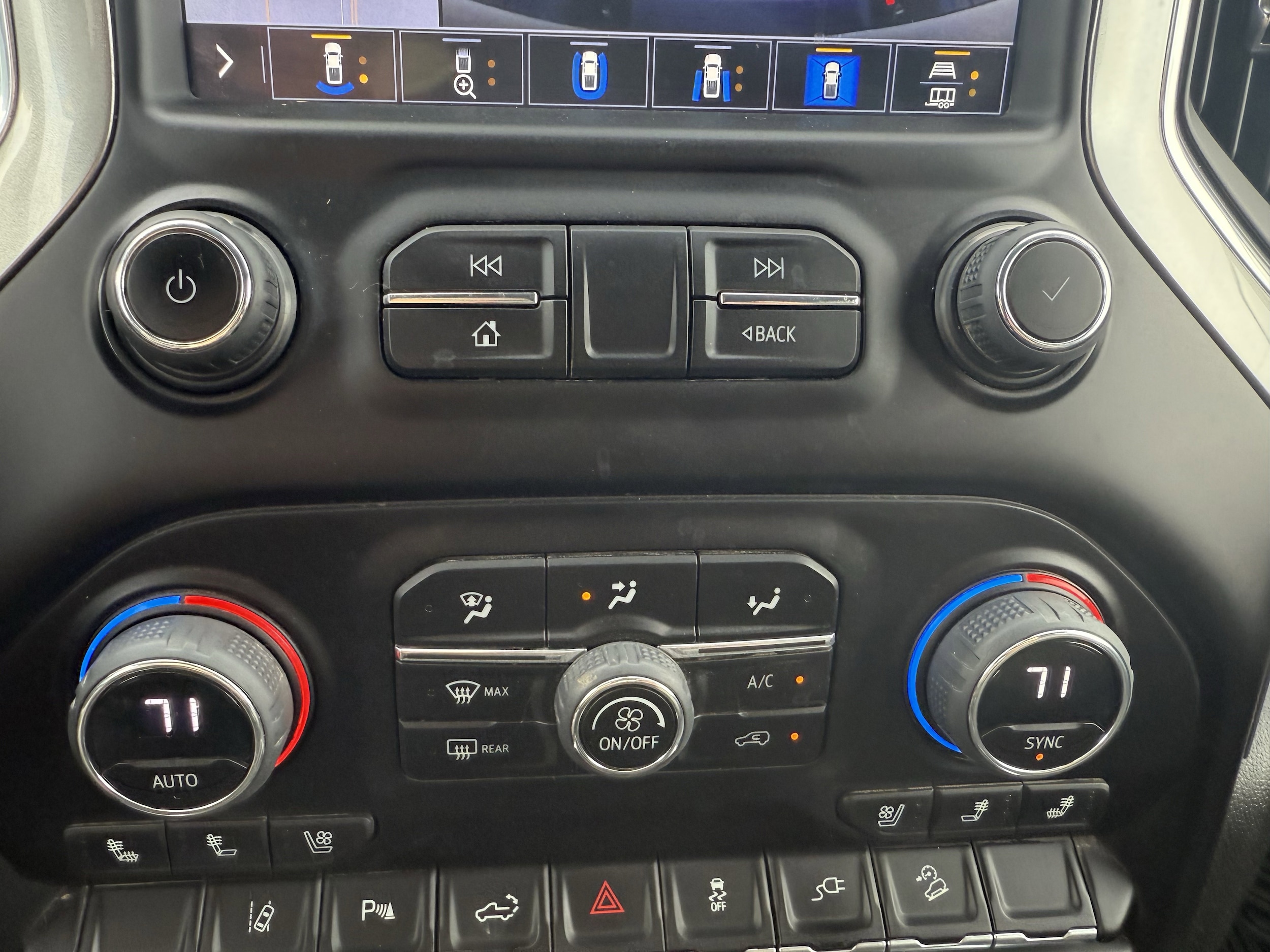 2023 Chevrolet Silverado 3500HD LTZ - Photo 19
