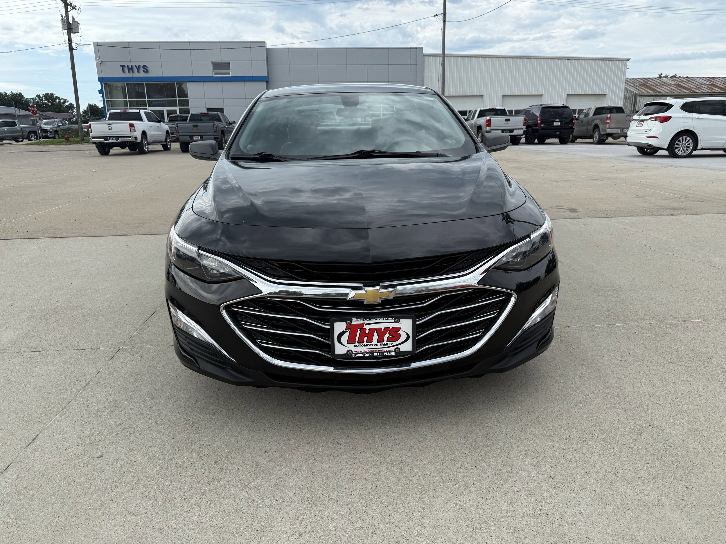 2020 Chevrolet Malibu LS photo 2