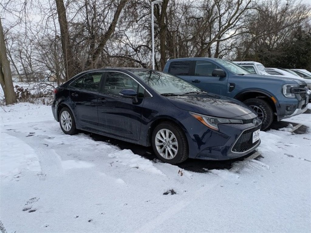 Used 2020 Toyota Corolla XLE Sedan