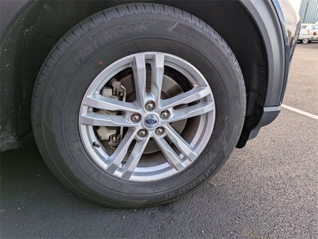 2023 Ford Explorer XLT photo 4