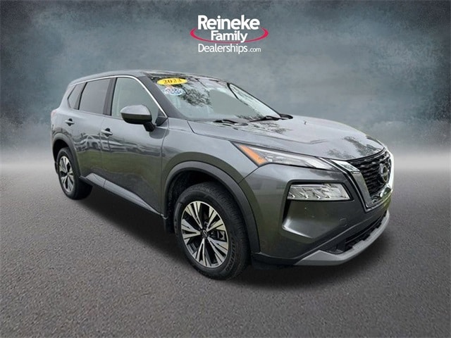 2023 Nissan Rogue SV photo 3