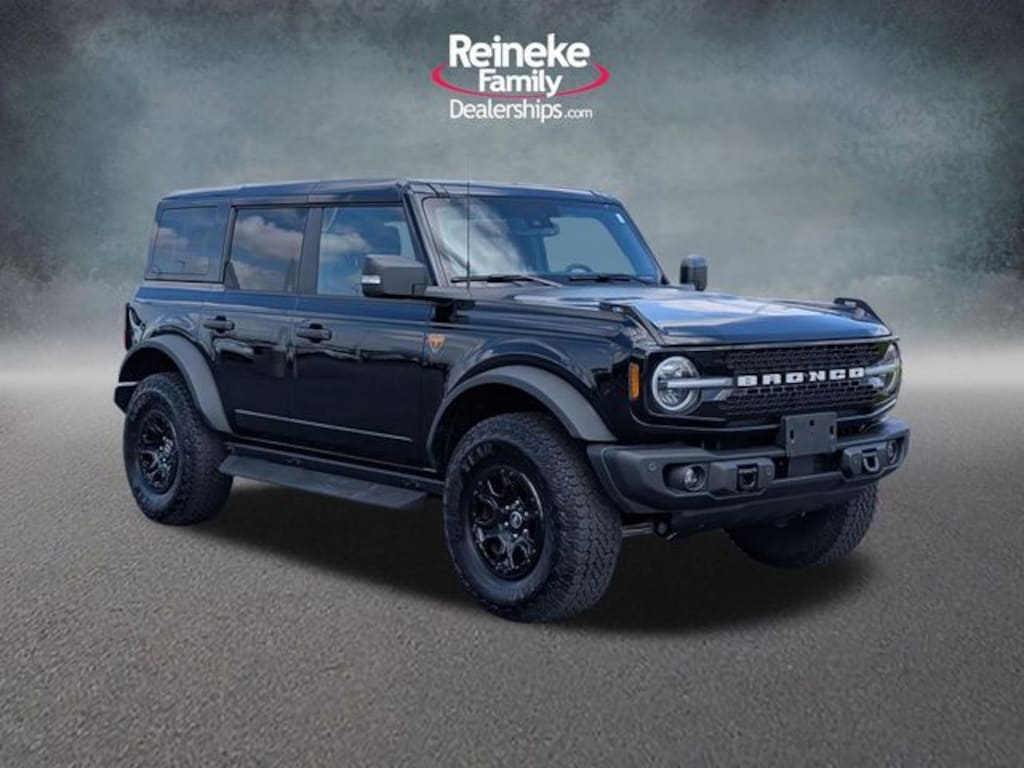 Certified 2025 Ford Bronco Badlands SUV