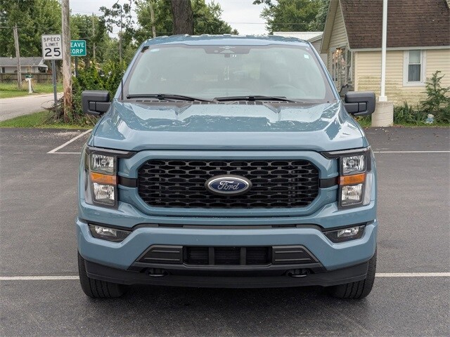 2023 Ford F-150 XL photo 2