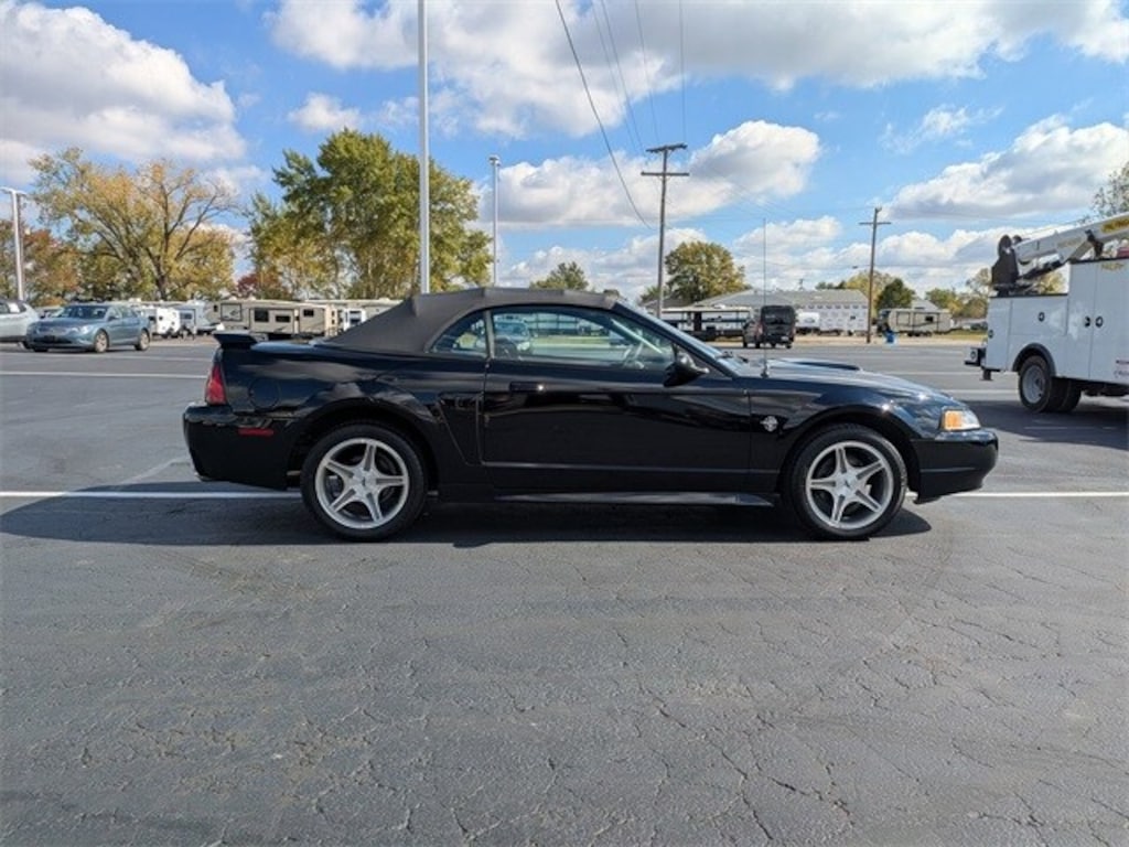 Used 1999 Ford Mustang GT Convertible