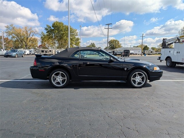 1999 Ford Mustang GT Convertible photo 4