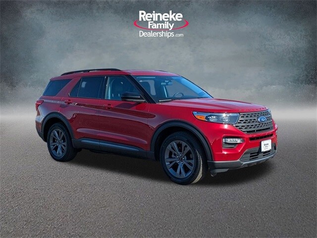 2024 Ford Explorer XLT photo 3