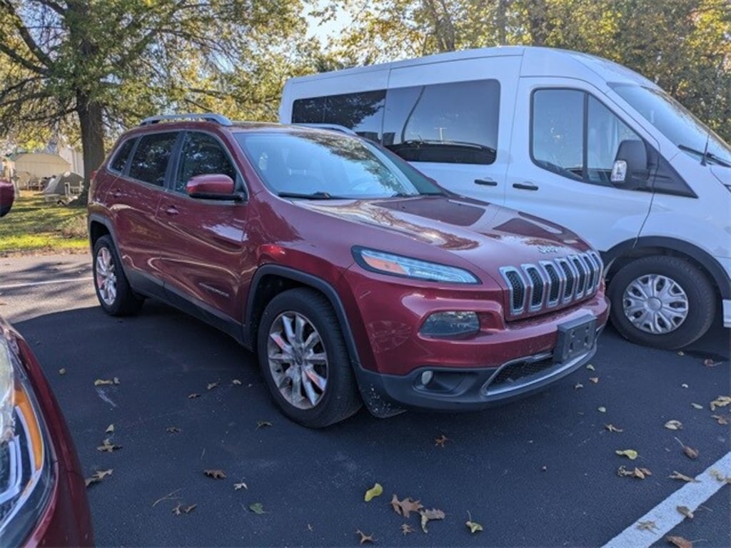 Used 2015 Jeep Cherokee Limited FWD SUV