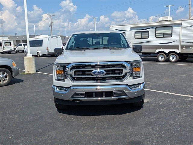 2023 Ford F-150 XLT photo 2