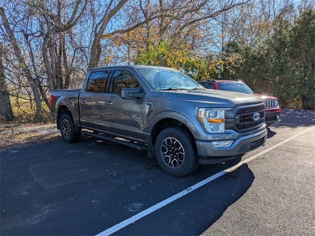 2022 Ford F-150 XLT photo 3