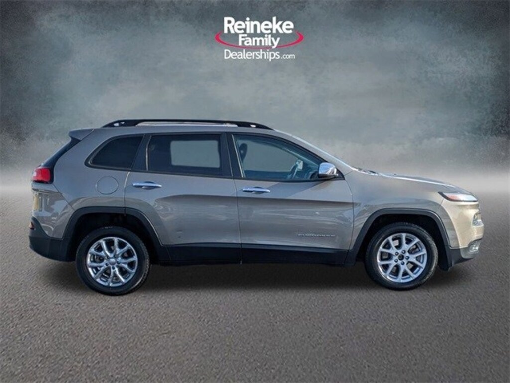 Used 2016 Jeep Cherokee Sport FWD SUV