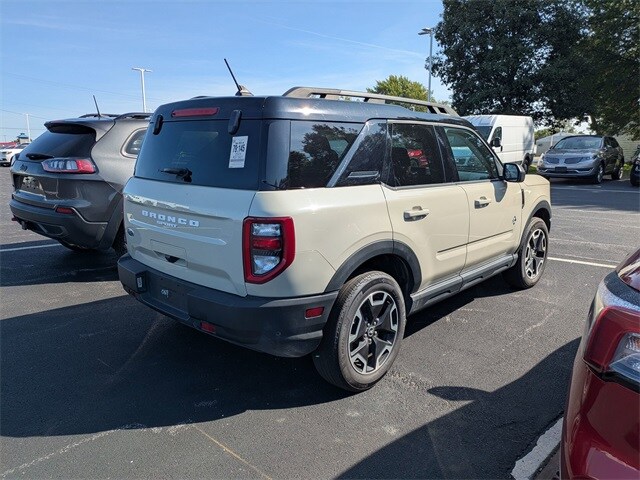 2024 Ford Bronco Sport Outer Banks photo 3