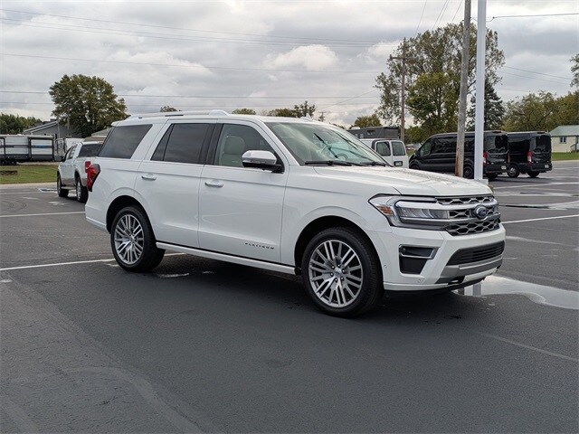 2022 Ford Expedition Platinum photo 2