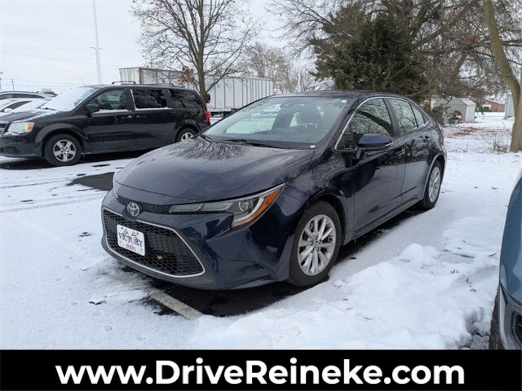 Used 2020 Toyota Corolla XLE Sedan
