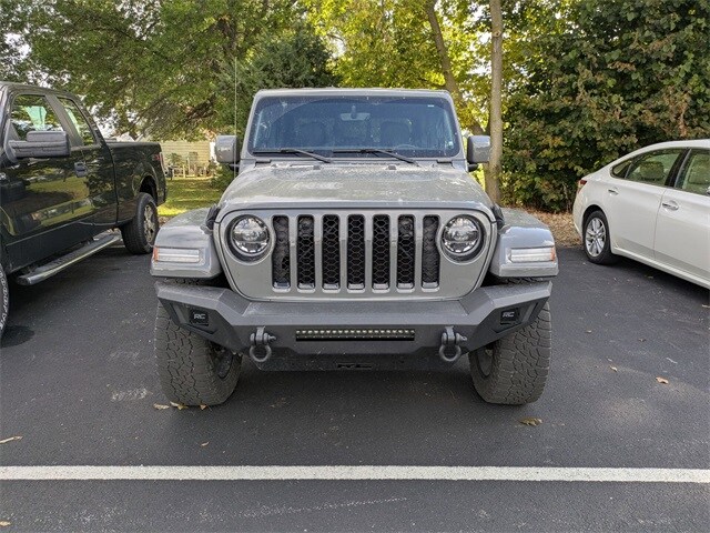 2022 Jeep Gladiator Overland photo 2