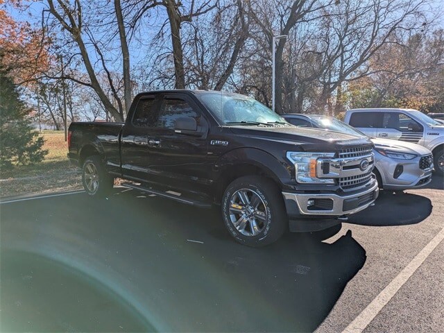 2018 Ford F-150 XLT photo 2