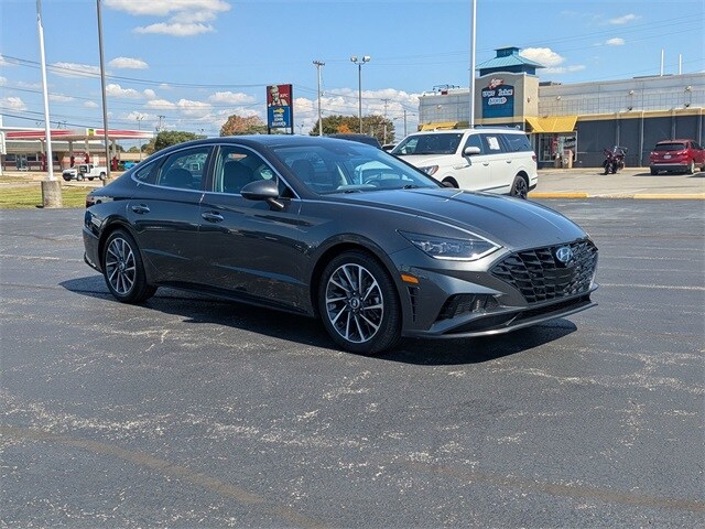 2022 Hyundai Sonata Limited photo 3