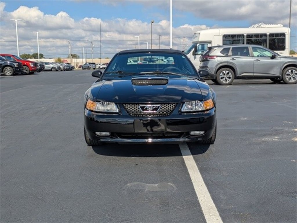 Used 1999 Ford Mustang GT Convertible