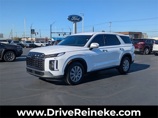 2025 Hyundai Palisade SE's photo