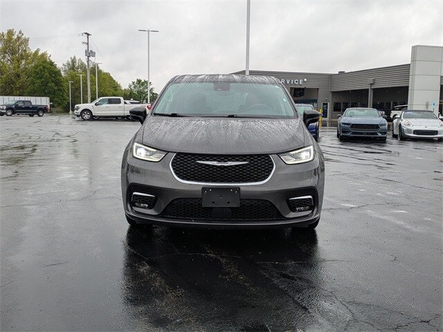 Used 2023 Chrysler Pacifica Touring L with VIN 2C4RC1BG7PR590602 for sale in Tiffin, OH