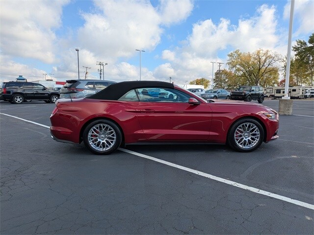 2017 Ford Mustang EcoBoost Premium Convertible photo 4