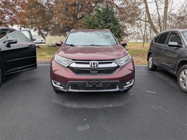 2017 Honda CR-V Touring photo 2