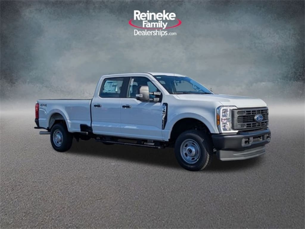 New 2026 Ford F-350 XLT Truck Crew Cab