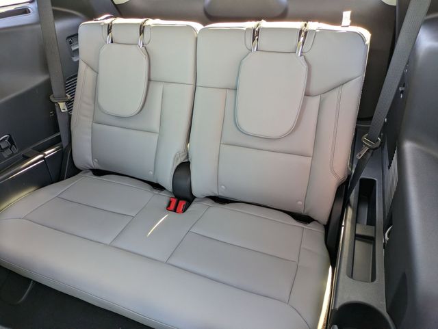 2026 Ford Explorer Active - Photo 19
