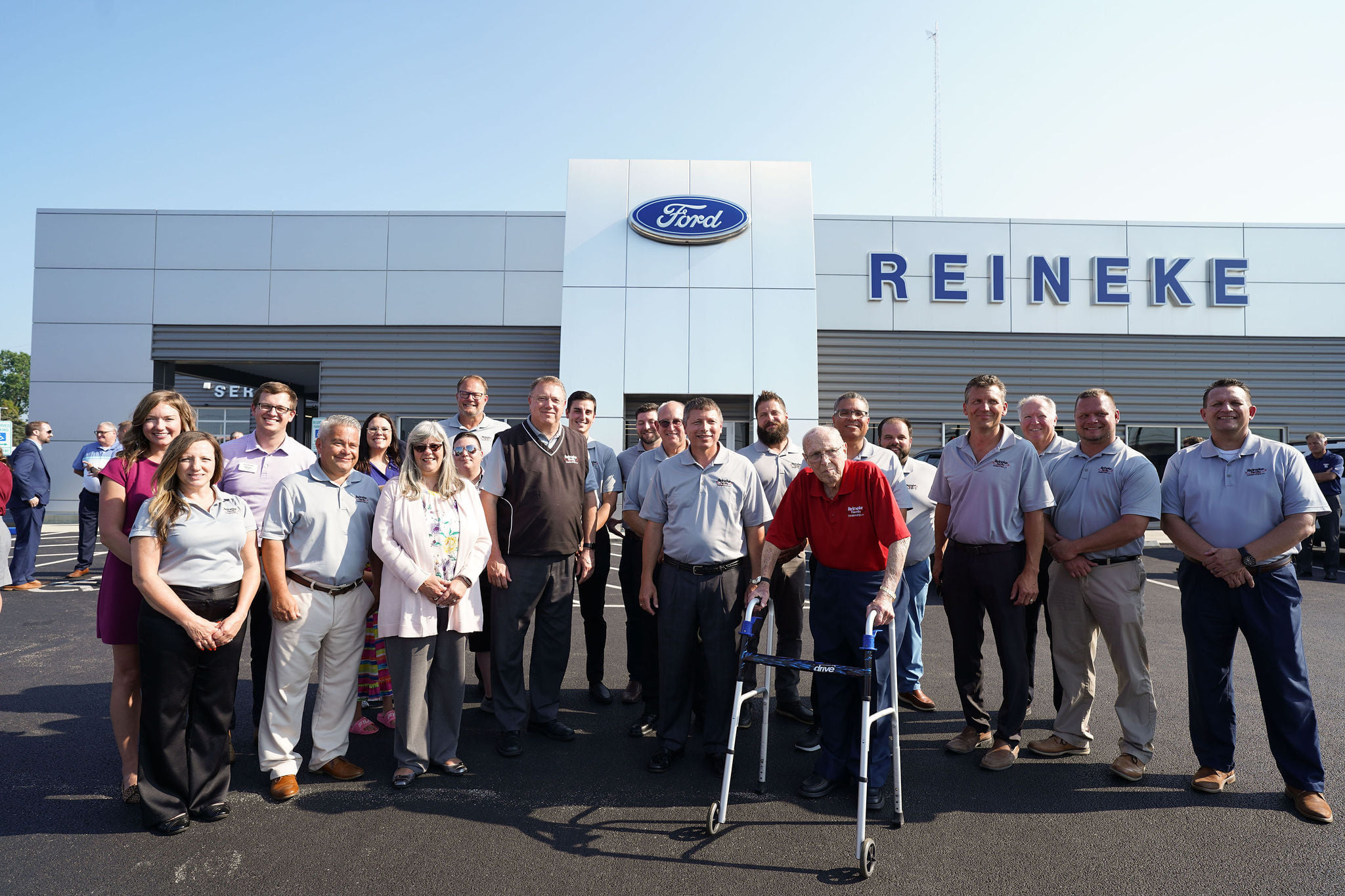Tiffin Ford showroom