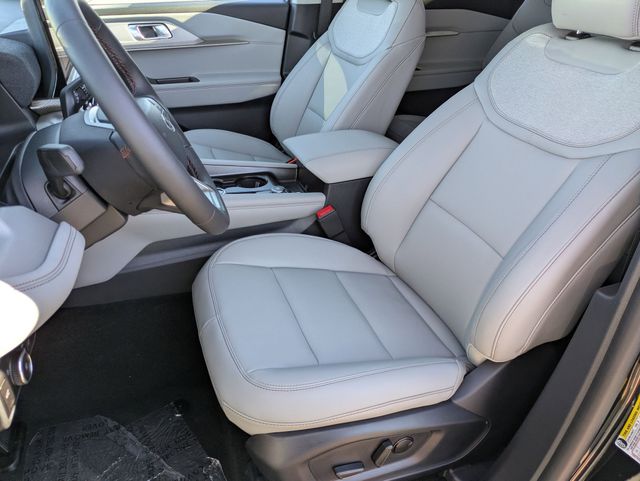 2026 Ford Explorer Active - Photo 16