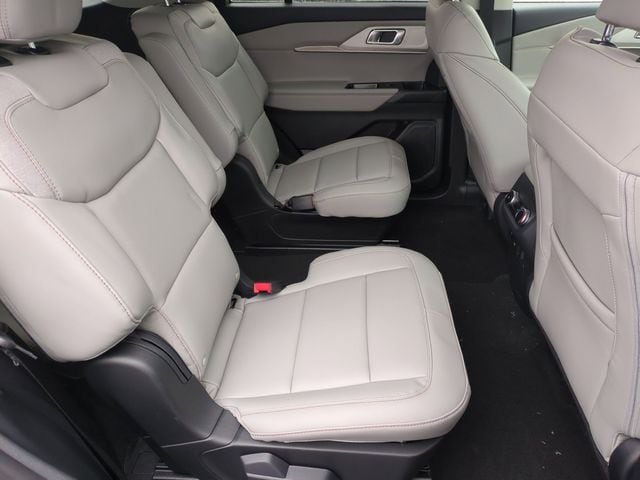 2026 Ford Explorer Active - Photo 20