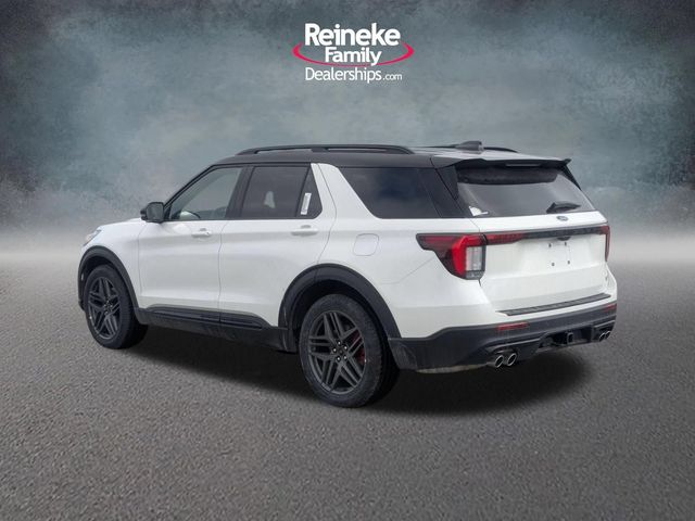2026 Ford Explorer ST - Photo 8