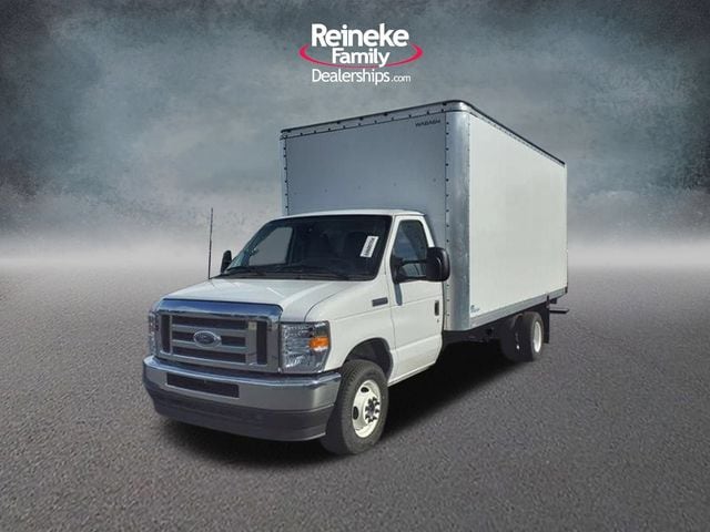 2024 Ford E-Series DRW E-450 Super Duty 176 in WB's photo