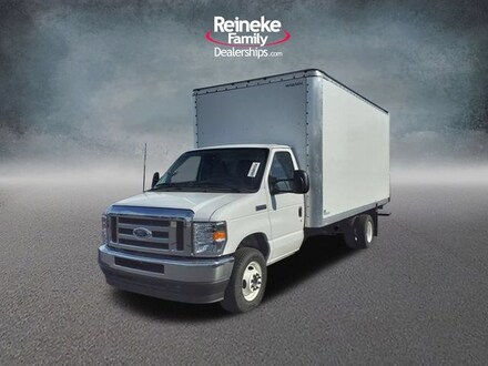 2024 Ford E-450 Cutaway Base Truck