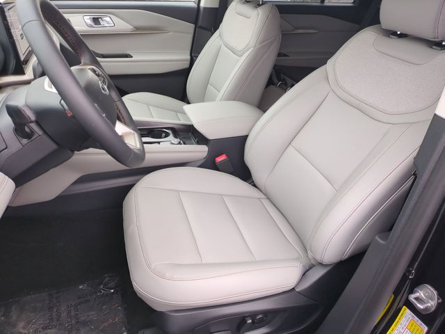 2026 Ford Explorer Active - Photo 16