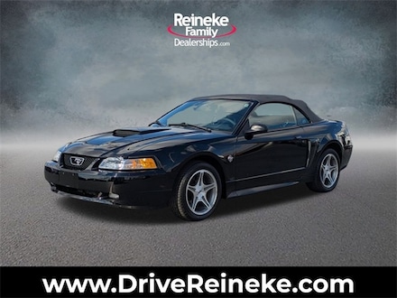 1999 Ford Mustang GT Convertible