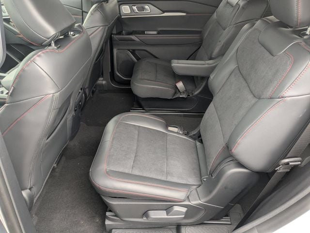 2026 Ford Explorer ST - Photo 20