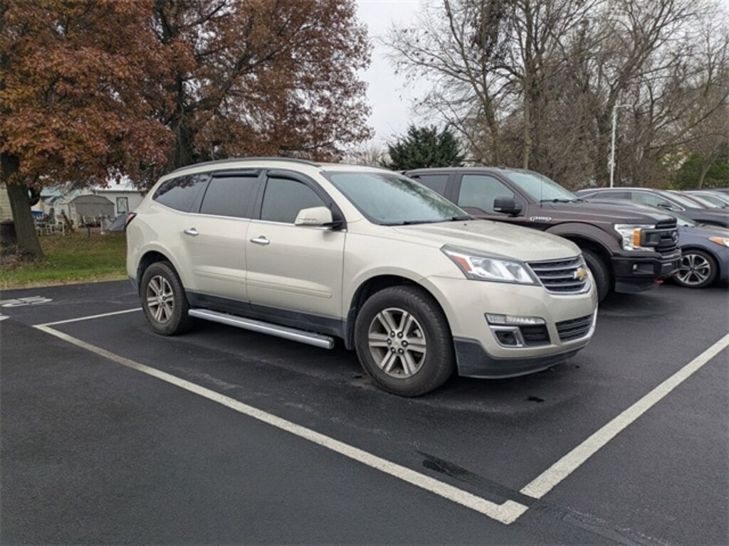 Used 2017 Chevrolet Traverse LT w/1LT SUV