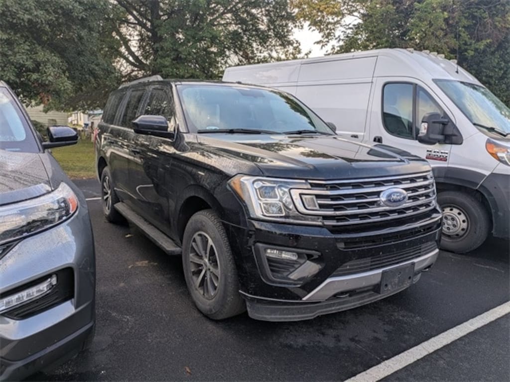 Used 2018 Ford Expedition XLT SUV