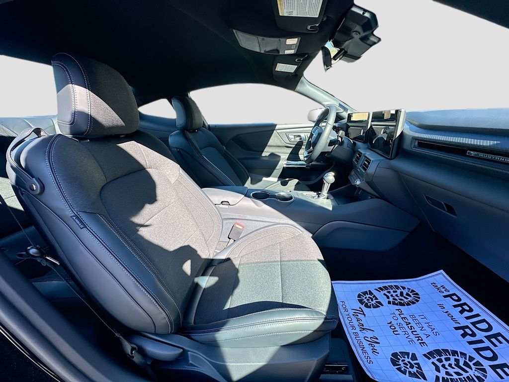 2026 Ford Mustang EcoBoost Fastback - Photo 25