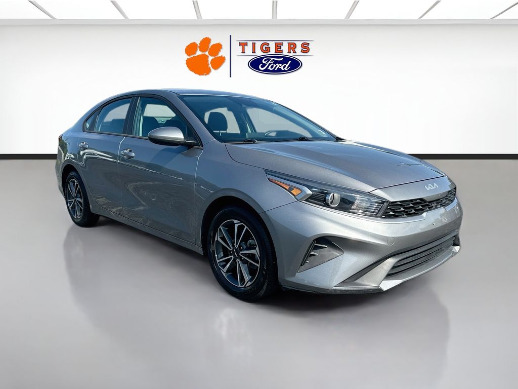 Used 2023 Kia Forte LXS with VIN 3KPF24AD0PE543105 for sale in West Union, SC